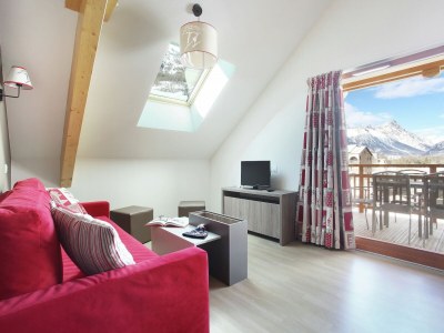 Holiday park Apartment in French Alps with Heated Pool - Features photo 14