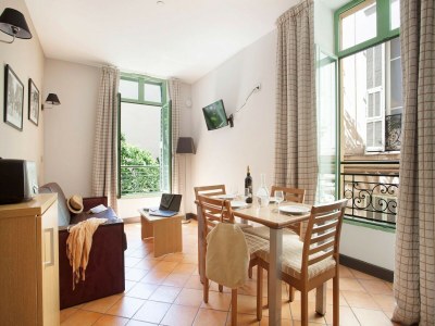 Holiday park Apartment in Nice near the Promenade des Anglais - Features photo 16