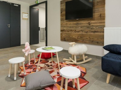 Holiday park Apartment in France with Heated Pool & Wellness - Features photo 11