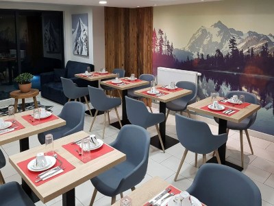 Holiday park Apartment in Chamonix with Heated Pool - Outdoor photo 39