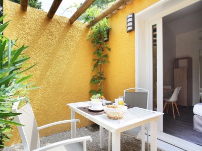 Holiday park Resort in Arles mit Pools nahe Camargue - Outdoor photo 3