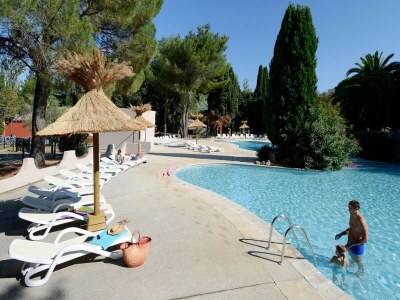 Holiday park Resort in Arles near Camargue Flamingos - Outdoor photo 3