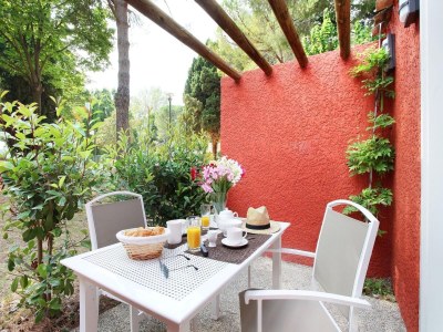 Holiday park Resort in Arles near Camargue Flamingos - Outdoor photo 4