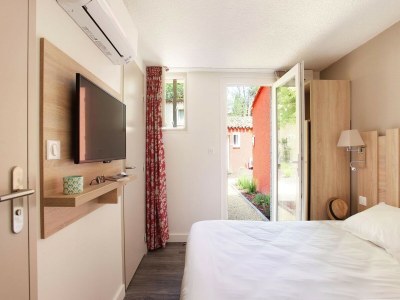 Holiday park Resort in Arles near Camargue Flamingos - Features photo 18