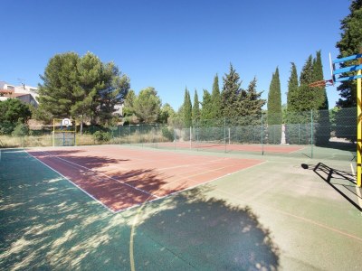 Holiday park Chalet in Provence with Shady Pine Retreat - Outdoor photo 38