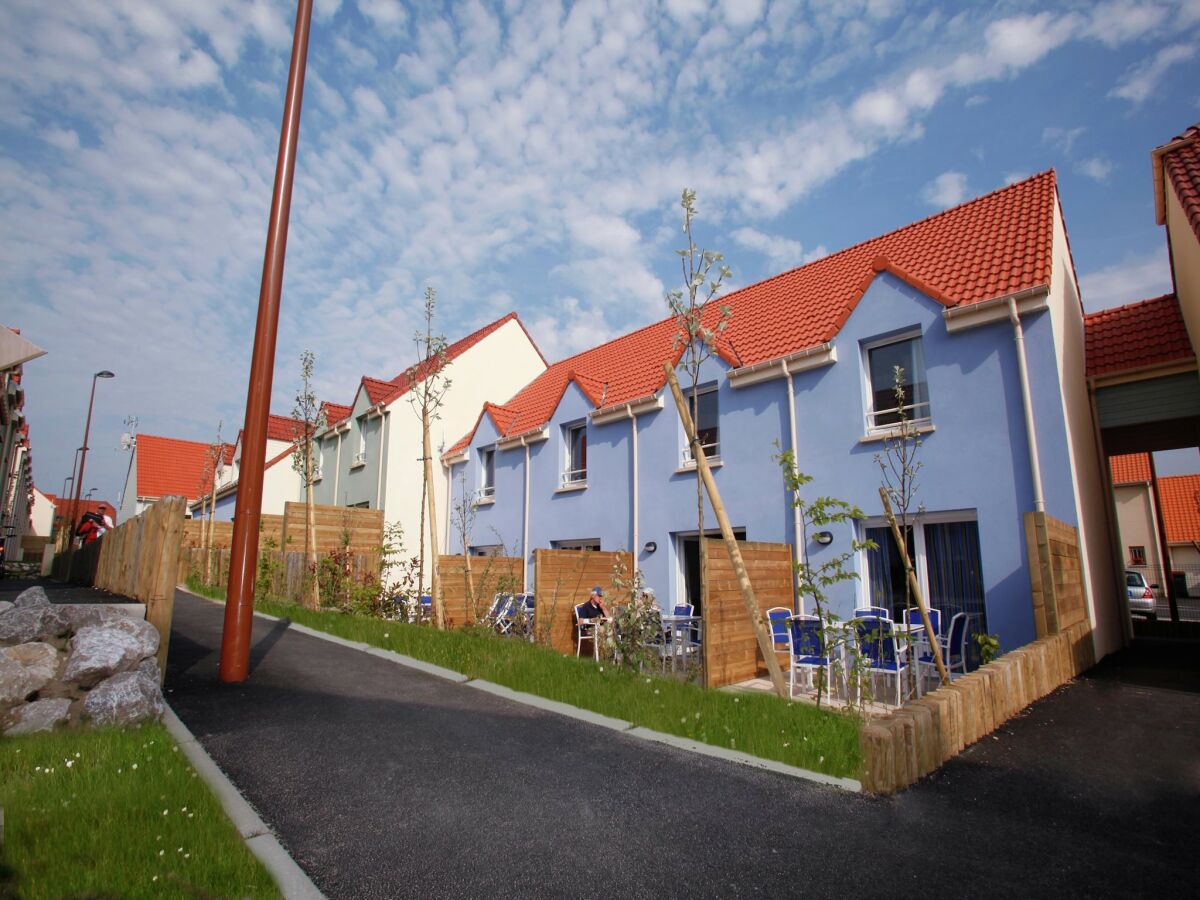 Holiday park Charmantes Haus in Strandnähe - Outdoor photo 4