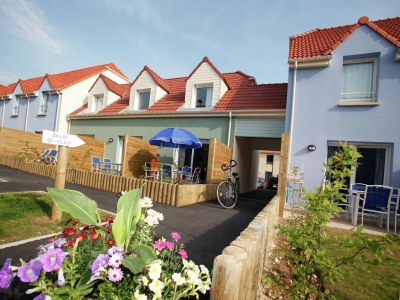 Holiday park Charmantes Haus in Strandnähe - Outdoor photo 5