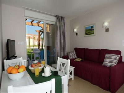 Holiday park Gemütliches Landhaus in Les Alpilles - Features photo 10