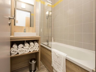 Holiday park Apartment in La Rochelle near the Beach - Features photo 7