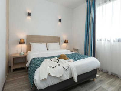 Holiday park Apartment in La Rochelle near the Beach - Features photo 10