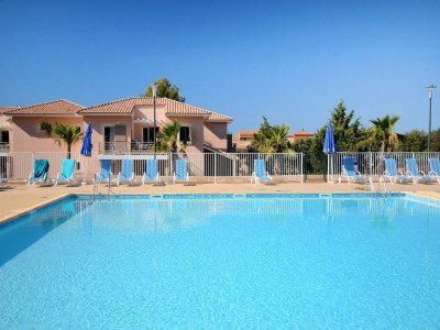 Holiday park Sunny Retreat with Pool - Outdoor photo 38