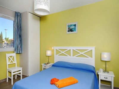 Holiday park Wohnung in Frankreich mit Pool und Kiefern - Features photo 15