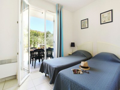 Holiday park Spacious Apt Near the Beach - Features photo 12