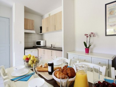 Holiday park Spacious Apt Near the Beach - Features photo 17