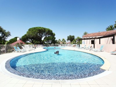 Holiday park Spacious Apt Near the Beach - Outdoor photo 39