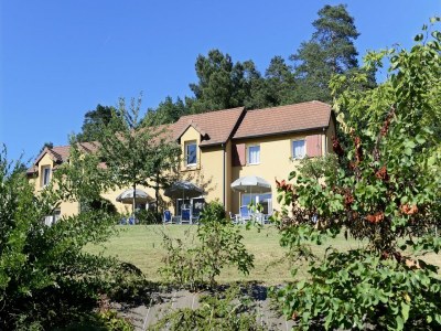 Holiday park Holiday Home in Sarlat near Grottes de Lascaux - Outdoor photo 6