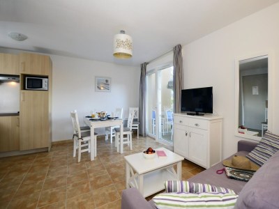 Holiday park Holiday Home in Sarlat near Grottes de Lascaux - Features photo 13