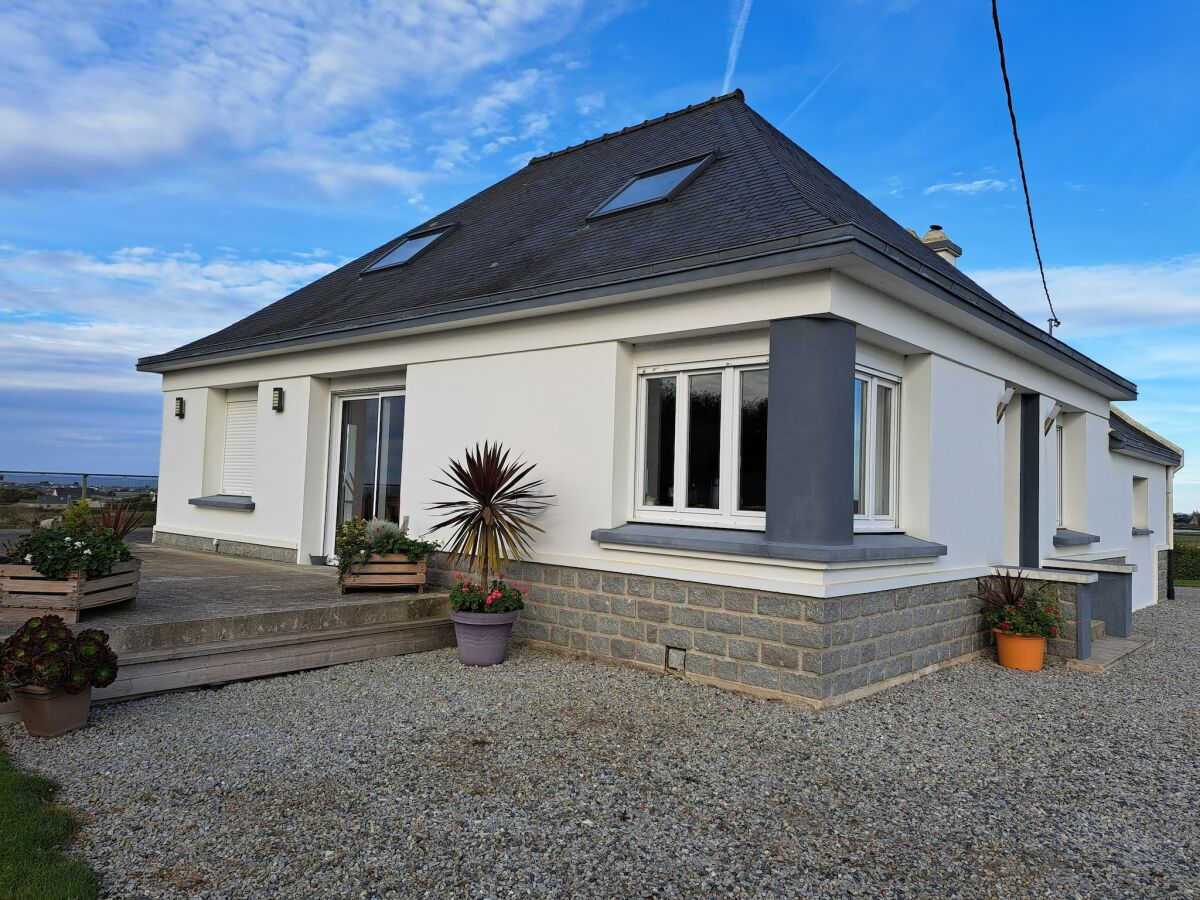 Holiday house Holiday Home in Brittany with Sea View - Outdoor photo 4