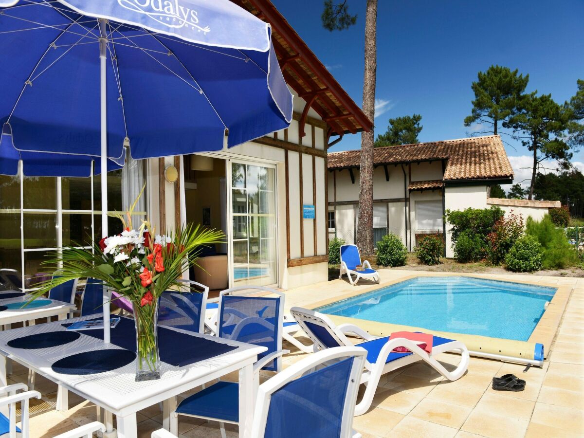 Holiday park Villa in France with Golf Course & Pool - Outdoor photo 2
