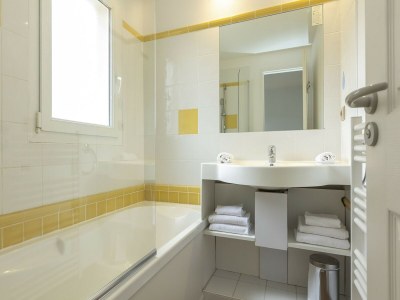 Holiday park Villa in France with Golf Course & Pool - Features photo 9