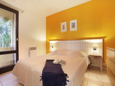 Holiday park Apartment in Saint-Loup amid Pine Trees - Features photo 11