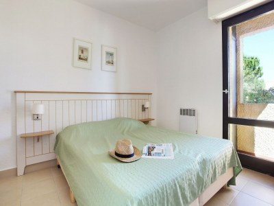 Holiday park Apartment in Saint-Loup amid Pine Trees - Features photo 15