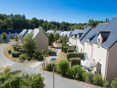 Holiday park Holiday Home in Bretagne by Emerald Coast - Outdoor photo 3