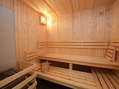 Holiday park Chalet in Auris-en-Oisans mit Balkonblick - Outdoor photo 37