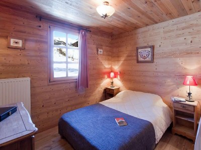 Chalet Chalet in Alpe d'Huez with Sauna & Hot Tub - Features photo 4