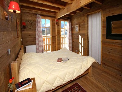 Chalet Chalet in Alpe d'Huez with Sauna & Hot Tub - Features photo 7