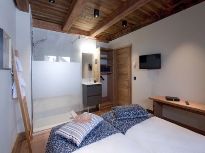 Chalet Chalet in Les Deux Alpes with Heated Pool - Features photo 14