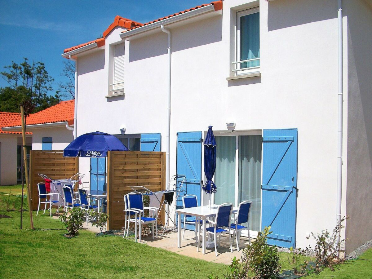 Holiday park Apartment in France near the Atlantic Coast - Outdoor photo 2