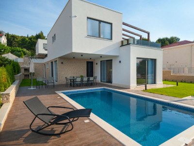 Villa Stunning Villa More on the Island of Čiovo - Outdoor photo 2