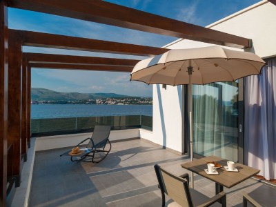 Villa Stunning Villa More on the Island of Čiovo - Outdoor photo 11