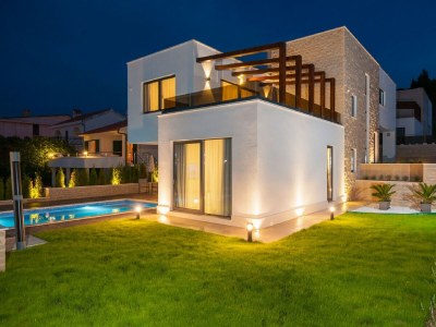 Villa Stunning Villa More on the Island of Čiovo - Outdoor photo 12