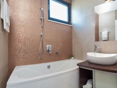 Villa Stunning Villa More on the Island of Čiovo - Features photo 24