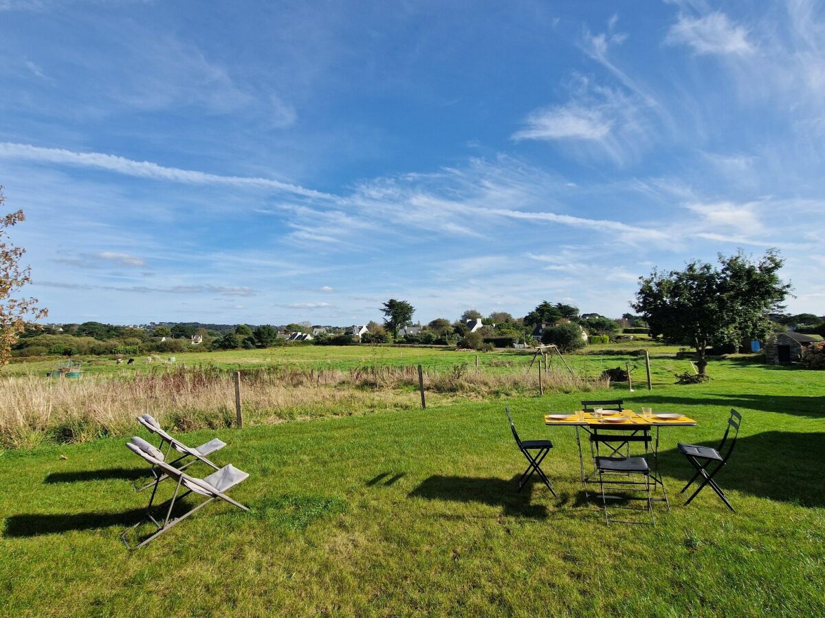 Holiday house Holiday Home in Plougasnou near Guerzit Beach - Outdoor photo 3