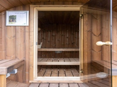 Holiday park Öko-Villa in Latour mit Gartensauna - Outdoor photo 25