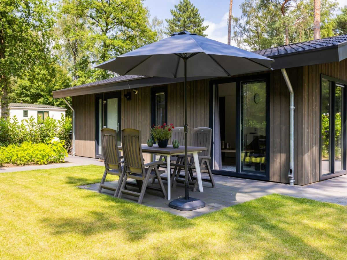 Holiday park Lodge in den Niederlanden mit Terrasse - Outdoor photo 2
