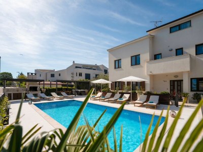 Holiday apartment Residence Mala mit Pool - Outdoor photo 5