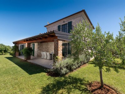 Villa Una with pool - Outdoor photo 12