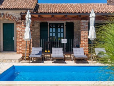 Villa Una with pool - Outdoor photo 13