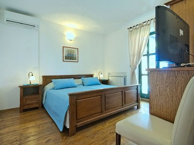 Villa Una with pool - Features photo 30