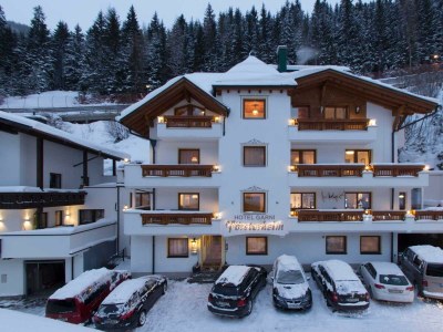 Holiday room Doppelzimmer Nr. 8 in Ischgl - Holiday room