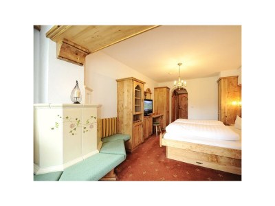 Holiday room Doppelzimmer TYP C "Silvretta" mit HP - Features photo 86