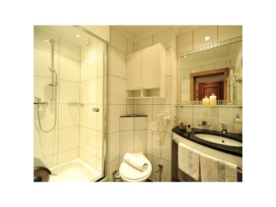 Holiday room Doppelzimmer TYP C "Silvretta" mit HP - Features photo 87