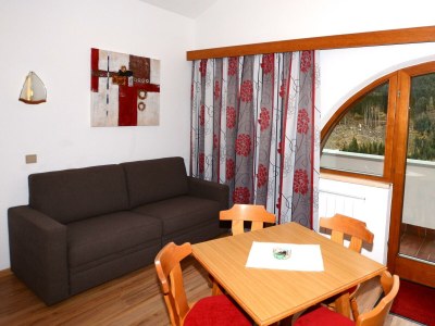 Apartment FEWO 2 Pers./Wohn-Schlafraum/Dusche, WC - Features photo 11