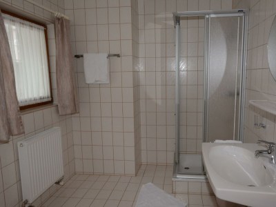 Apartment FEWO 2 Pers./Wohn-Schlafraum/Dusche, WC - Features photo 18