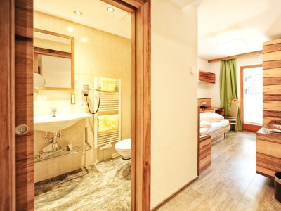 Holiday room Einzelzimmer mit Halbpension - Features photo 42