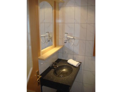 Apartment Appartement/Fewo, Dusche, WC, 4 oder mehr Schlafrä - Features photo 18